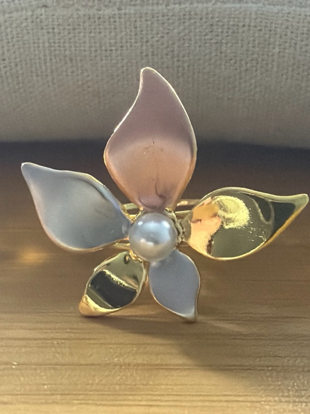 Delicate Pink and White Floral Pearl Ring - Gold Tone